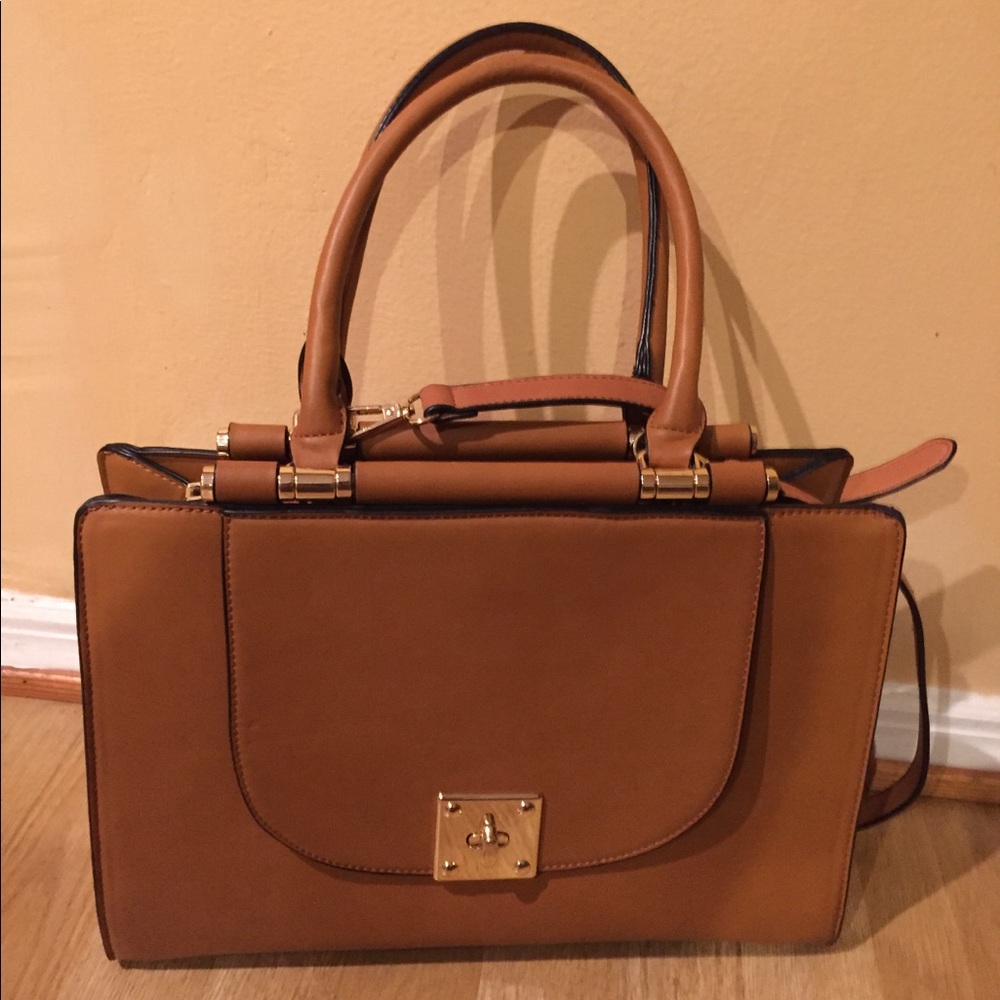 Hand bag
